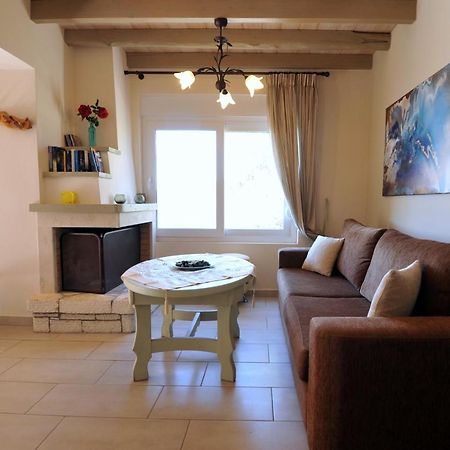 Villa Theodora View Apartments Zeys Agios Georgios Pagon Bagian luar foto