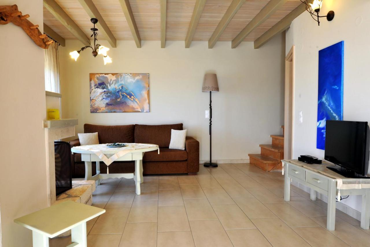 Villa Theodora View Apartments Zeys Agios Georgios Pagon Bagian luar foto